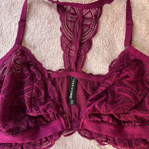 Torrid  lace bralette size 00 front closure - Picture 6 of 6